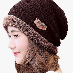 HINDAWI Brown Knit Beanie with Tan Fur Trim